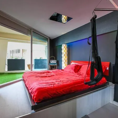 Le Cherubite: Entre Erotisme Et Baroque #sexroom #bdsm