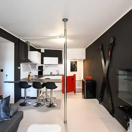Apartment Le Cherubite: Entre Erotisme Et Baroque #sexroom #bdsm *